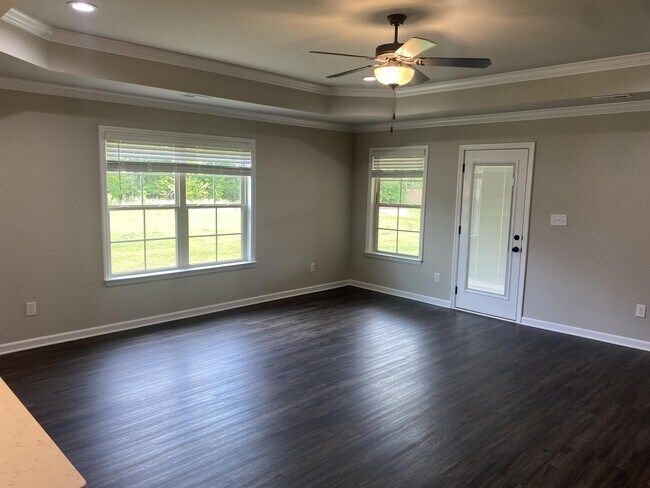 Building Photo - 122 Wyatt Cir