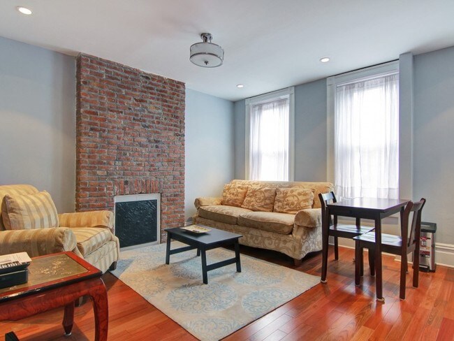 Building Photo - 1109 Park Ave