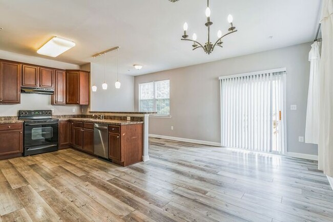 Building Photo - 48386 Sunburst Dr