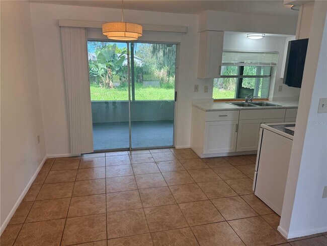 Foto del edificio - 3412 Spainwood Dr