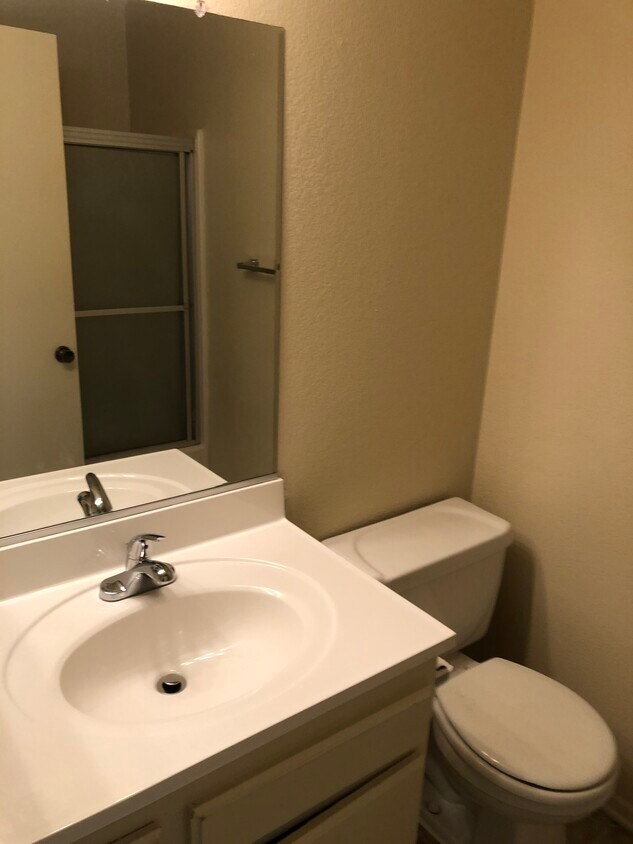Foto principal - 8733 Ramsgate Ave