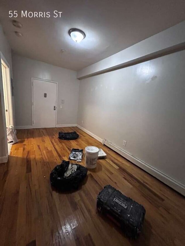 Photo - 55 Morris St-