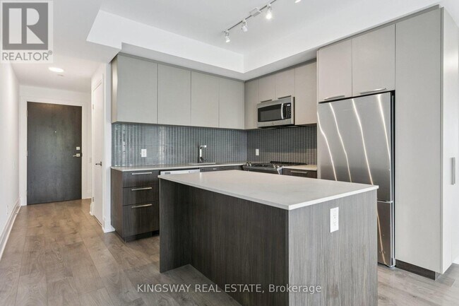 Building Photo - 20 Brin Dr