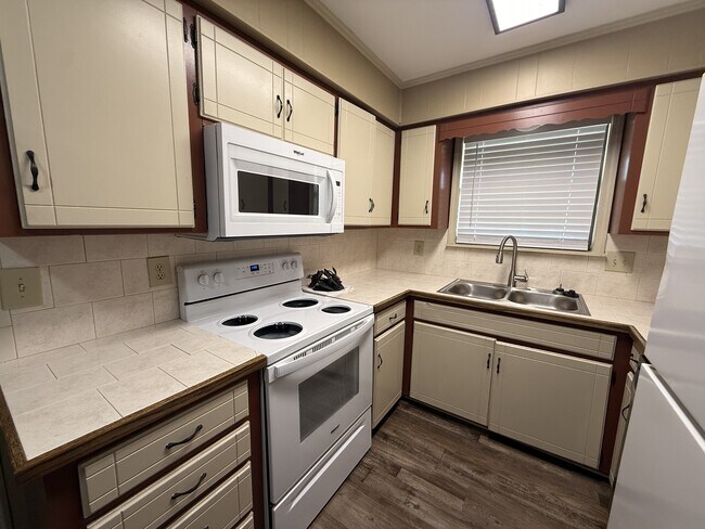 Foto del edificio - 436 Helen St