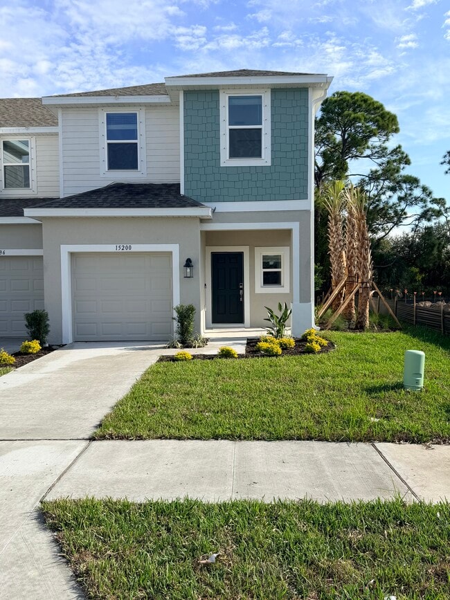 Foto del edificio - 15200 Cuzcorro Ct