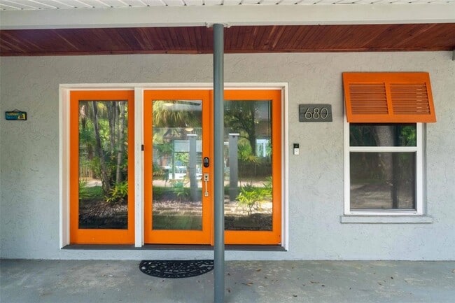 Building Photo - 680 41st St