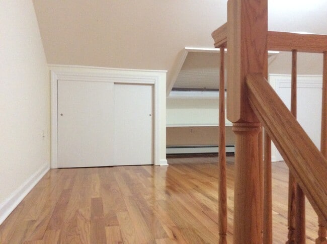 Loft w/plenty of Storage - 98 Leslie Ave