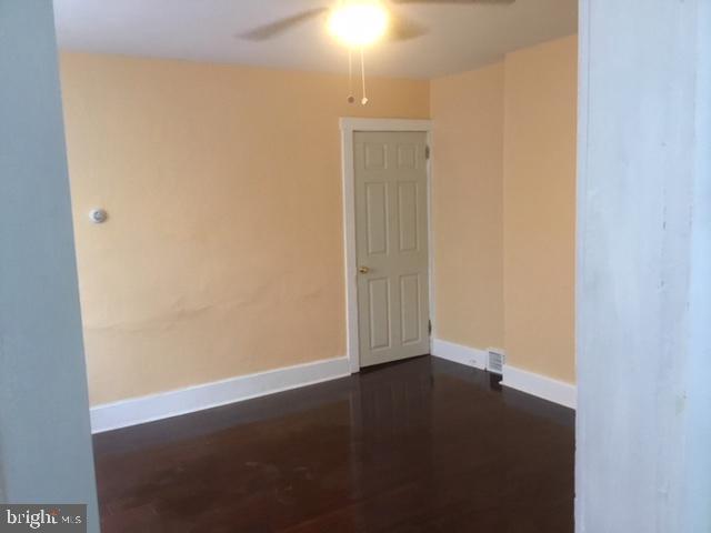 Building Photo - 211 Iron St