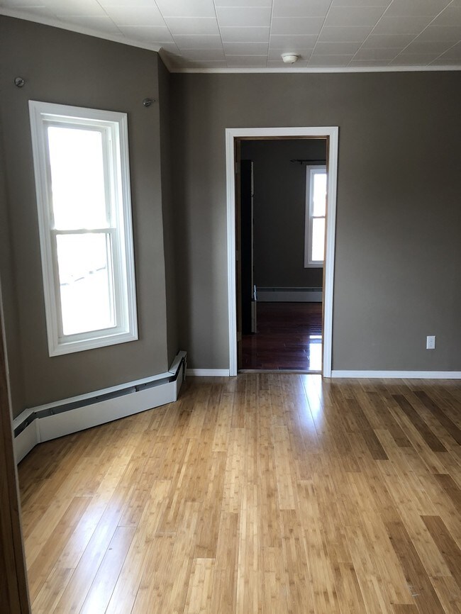 Foto del edificio - 148 Allen St