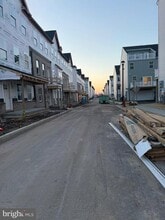 Building Photo - 33 Anderson Dr