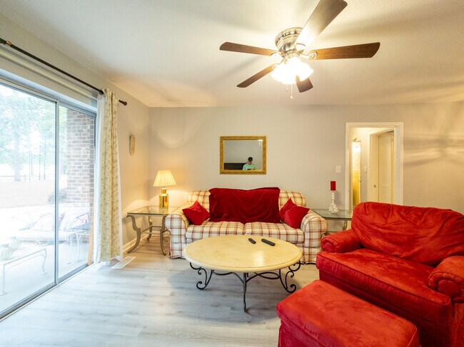 Foto del edificio - 357 Driftwood Cir