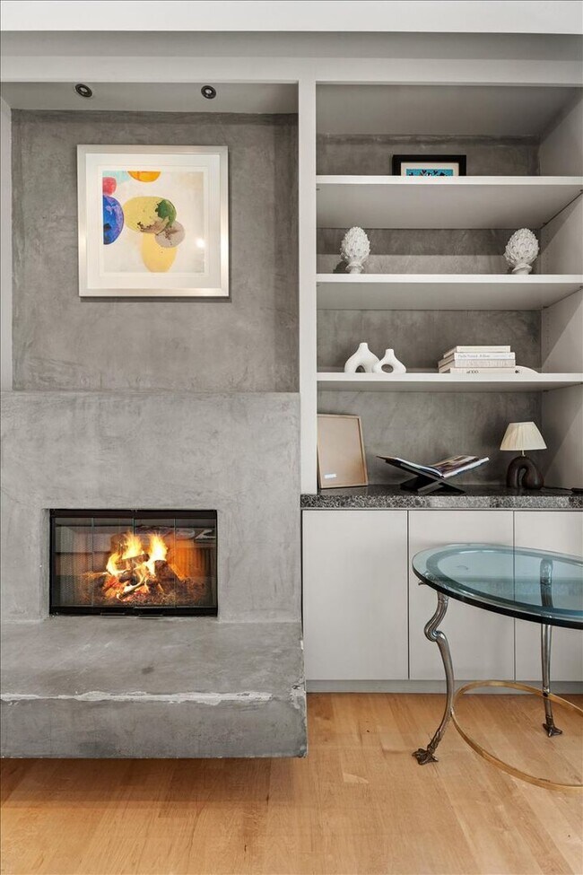 Foto del edificio - Modern 2BR Architectural + Rooftop in Prime West Hollywood