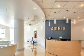 Building Photo - 401 69th St