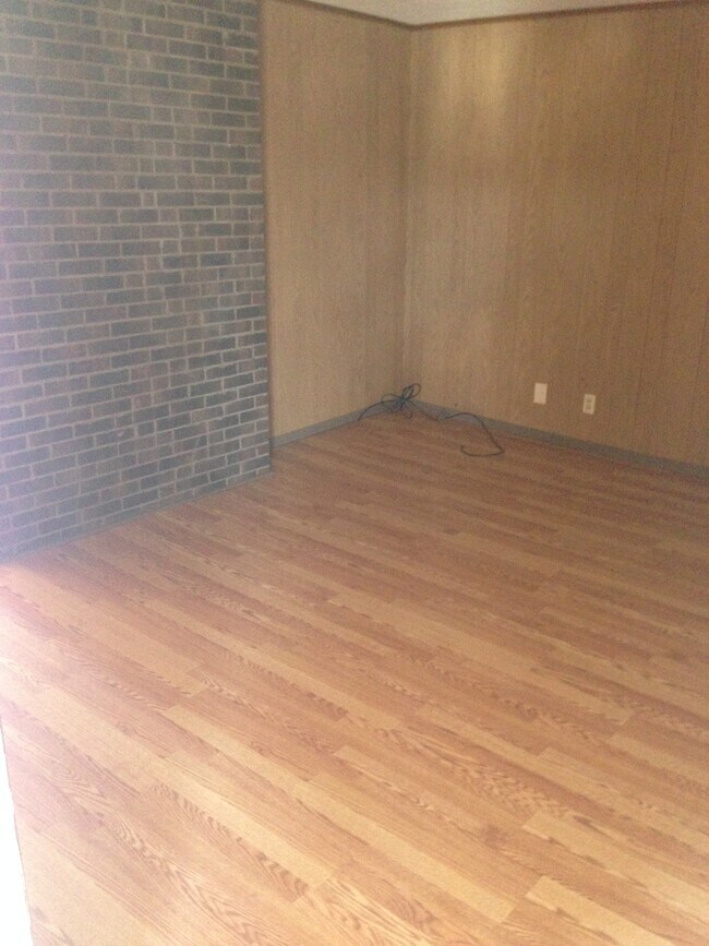 living room - 516 Main St