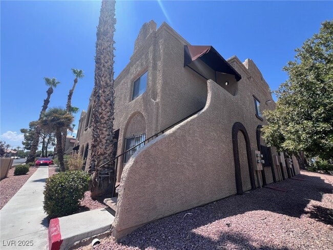 Foto del edificio - 5061 W Pioneer Ave