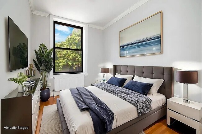 Building Photo - 200 Stanton St