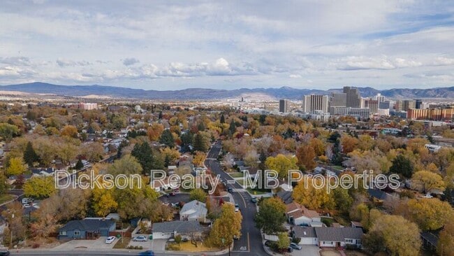 Foto del edificio - 1060 Whitaker Dr