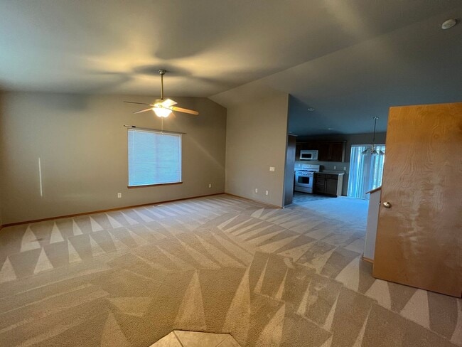 Foto del edificio - 2 Bedroom Home in Blaine!