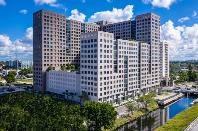 Apartments Under 1 000 In Miami Fl Apartments Com