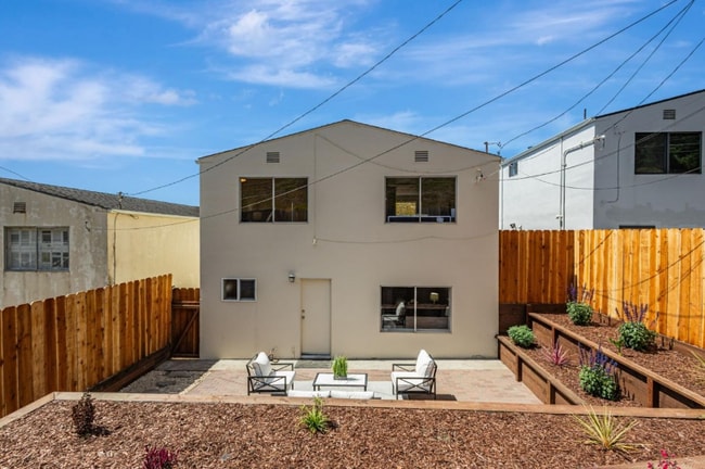 Building Photo - 157 Longview Dr