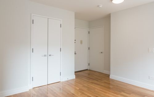 Building Photo - 237 W 48th St