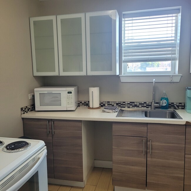 Building Photo - Roost