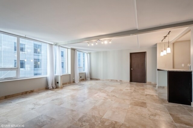 Foto del edificio - 233 E Erie St