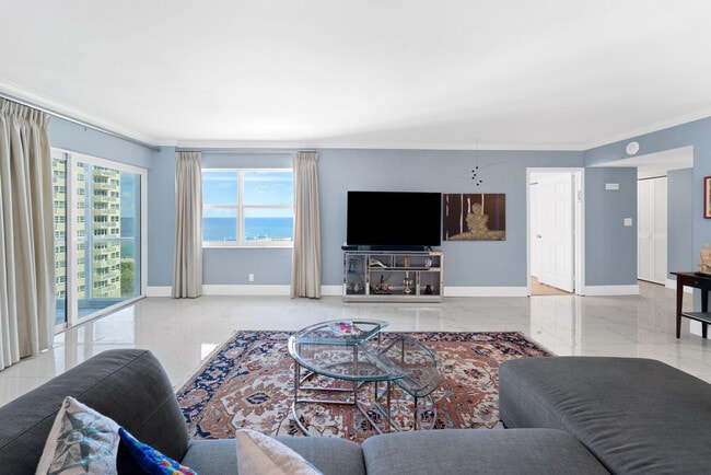 Building Photo - 111 N Pompano Beach Blvd