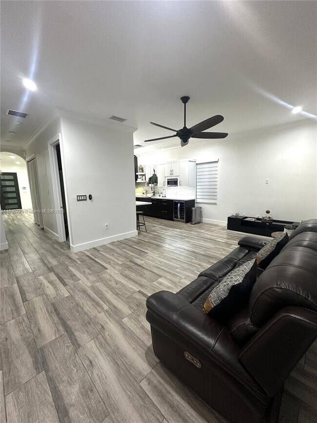 Foto del edificio - 11845 SW 3rd St
