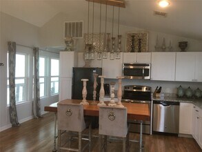 Building Photo - 1200 Choctaw Rd