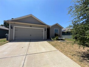 Building Photo - 14360 Riata Ln
