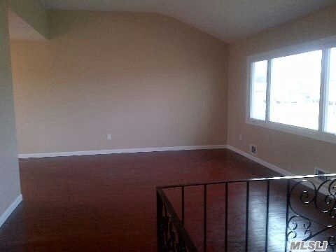 Foto del edificio - 513 Pulaski Rd