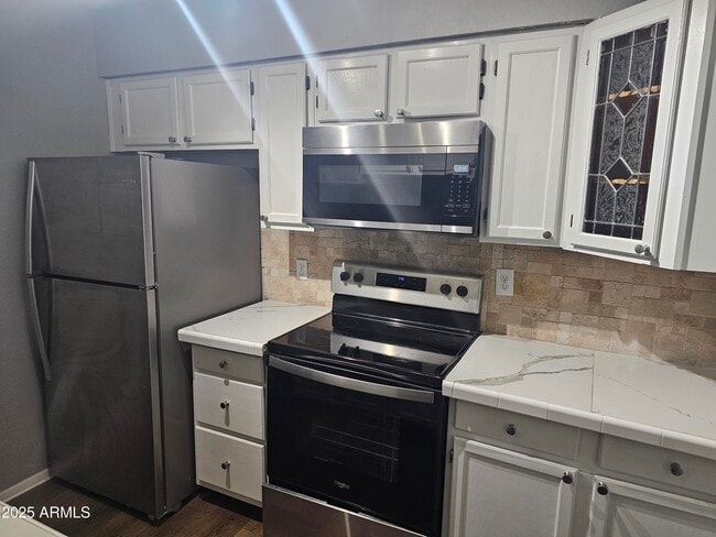 Building Photo - 286 W Palomino Dr