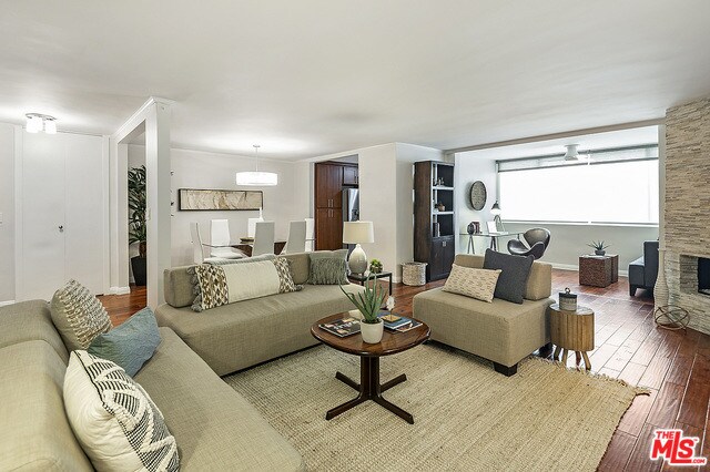 Foto del edificio - 930 3rd St