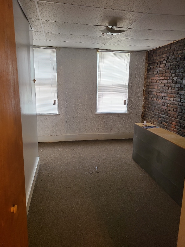 Foto del edificio - 1339 N 2nd St