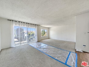 Building Photo - 440 Raymond Ave