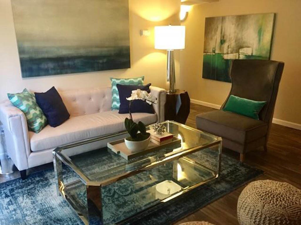 The Retreat At Maple Hill Apartments Federal Way Wa Large Living Es For Entertaining The Retreat At Maple Hill Apartments