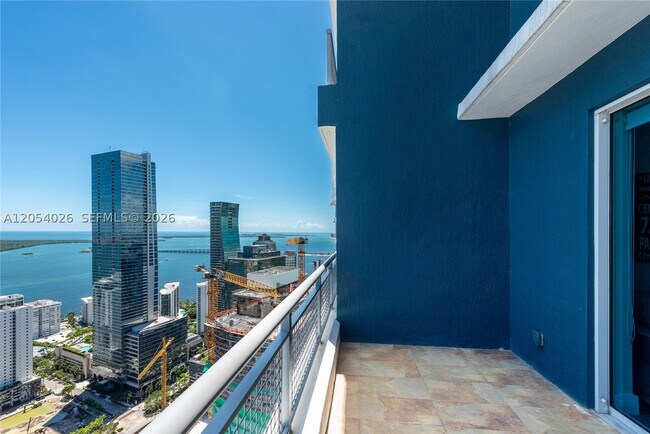 Foto del edificio - 60 SW 13th St