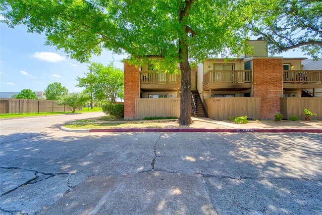 Building Photo - 6001 Reims Rd