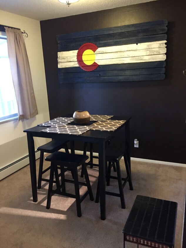 Primary Photo - 580 Bookcliff Ave #25