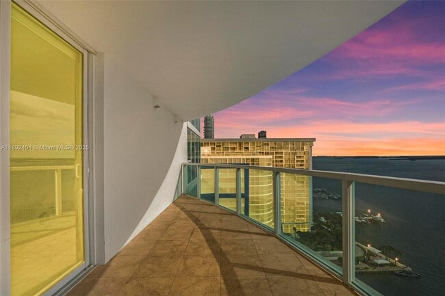 Building Photo - 2101 Brickell Ave