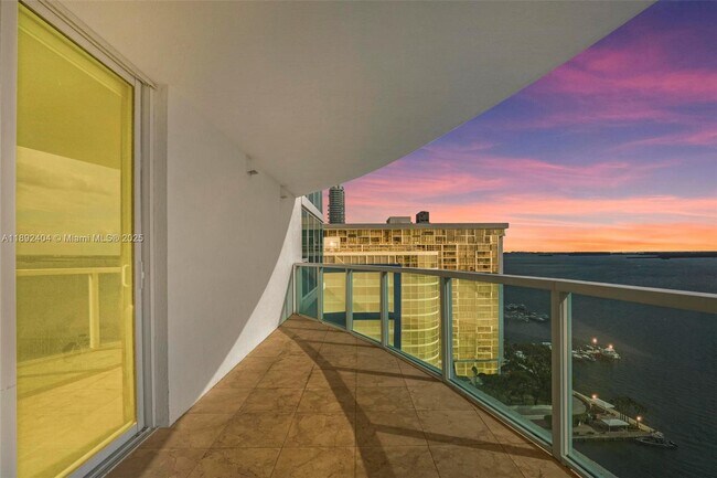 Foto del edificio - 2101 Brickell Ave