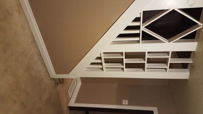 Building Photo - 430 New St