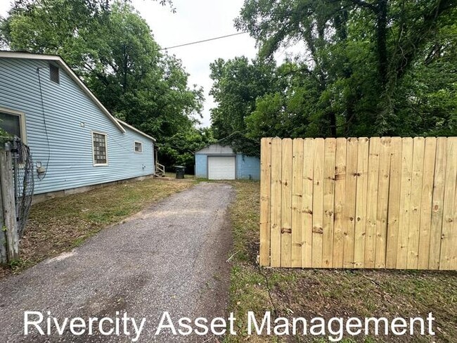 Building Photo - Rare Gem Ready For Move In!!!!! Section 8 Welcomed!!!! PRICE DROP