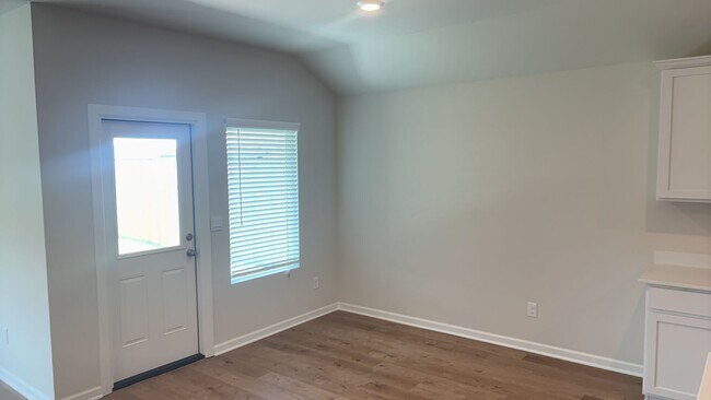 Building Photo - Brand New 4 Bedroom 2 Bath Home in Yukon S...