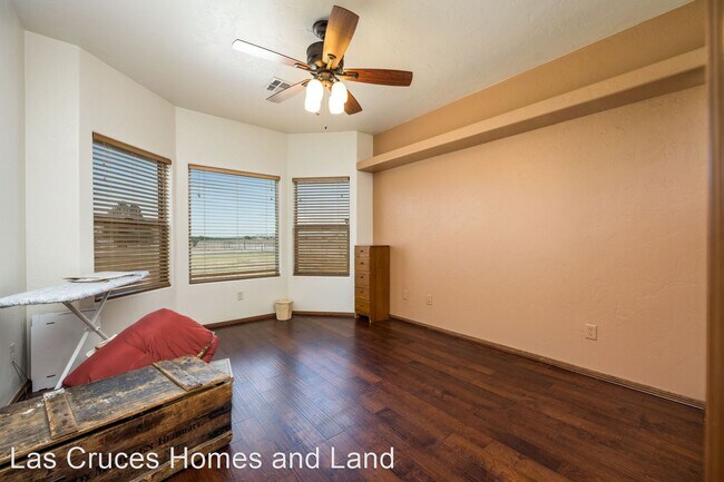 Building Photo - 3 br, 2 bath House - 1007 Hoskins Lane