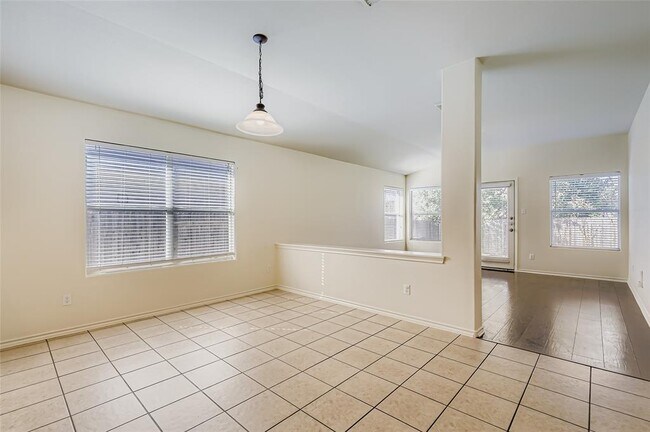 Building Photo - 11612 Larch Valley Dr