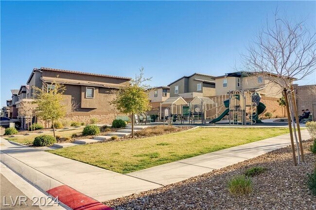 Foto del edificio - SKYE CANYON BEAUTIFUL PROPERTY!