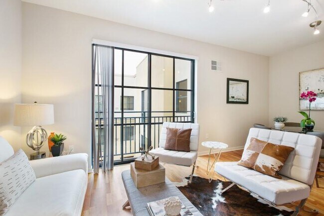 Foto del edificio - Chic Modern Jr 1 Bedroom Condo in South Beach