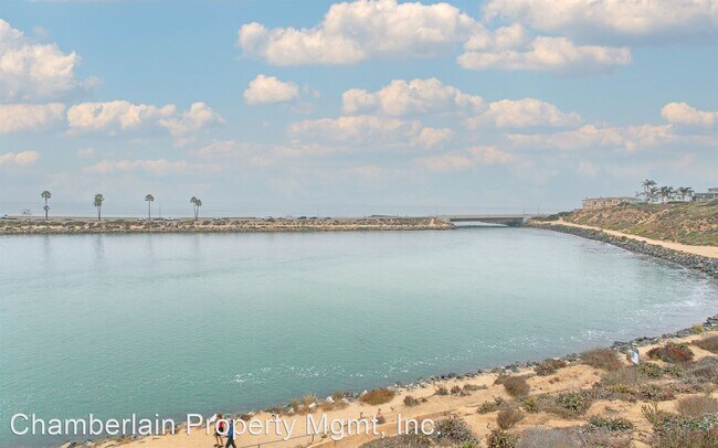 Foto del edificio - 3 br, 2.5 bath House - 331 Olive Ave #301